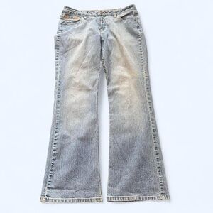 Super cool vintage y2k 2000s women’s low rise flare No Boundaries jeans!